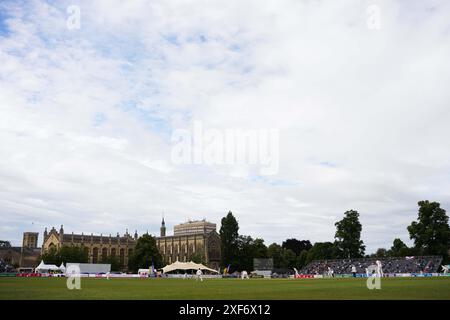 Cheltenham, Regno Unito, 1° luglio 2024. Una visione generale durante il Vitality County Championship Division Two match tra Gloucestershire e Glamorgan. Crediti: Robbie Stephenson/Gloucestershire Cricket/Alamy Live News Foto Stock