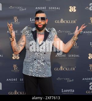 Harald Gloeoeckler bei Harald Gloeoeckler Fashion Night im Loretta am Wannsee, Berlino. *** Harald Gloeoeckler alla Harald Gloeoeckler Fashion Night a Loretta am Wannsee, Berlino Foto Stock