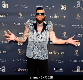 Harald Gloeoeckler bei Harald Gloeoeckler Fashion Night im Loretta am Wannsee, Berlino. *** Harald Gloeoeckler alla Harald Gloeoeckler Fashion Night a Loretta am Wannsee, Berlino Foto Stock