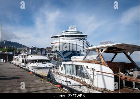 Il porto commerciale sul lungomare di Prince Rupert. Prince Rupert BC, Canada. Foto Stock