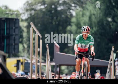 Foto di Zac Williams/SWpix.com - 29/06/2024 - Ciclismo - Tour de France 2024 - tappa 1 Firenze a Rimini - Italia - Alberto Bettiol, EF Education Easypost. Crediti: SWpix/Alamy Live News Foto Stock