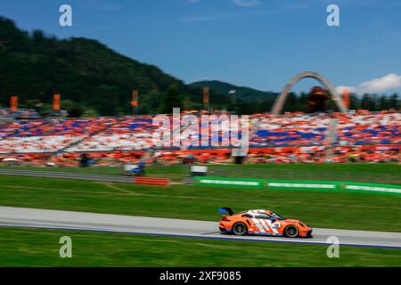 Spielberg, Austria. 29 giugno 2024. 18° Keagan Masters (ZA, ombra), Porsche Mobil 1 Supercup al Red Bull Ring il 29 giugno 2024 a Spielberg, Austria. (Foto di HOCH ZWEI) credito: dpa/Alamy Live News Foto Stock