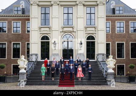 L'Aia, Paesi Bassi. 2 luglio 2024. L'AIA - il nuovo governo salì sui gradini del Palazzo Huis Ten Bosch. Crediti: ANP/Alamy Live News Foto Stock