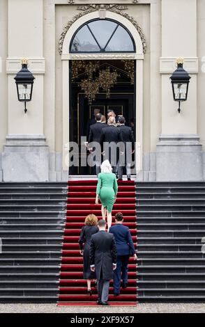 L'AIA - i ministri arrivano al Palazzo Huis Ten Bosch per il giuramento del nuovo governo. ANP JEROEN JUMELET netherlands Out - belgio Out Foto Stock