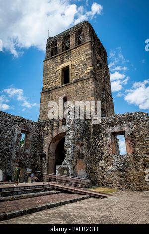 La vecchia cattedrale di Panama, Panama Viejo o Old Panama, è la parte rimanente dell'originale città di Panama, che fu distrutta nel 1671 dal corsaro gallese Foto Stock