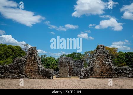 Rovine di Panama Viejo o Old Panama, la parte restante della città originale di Panama, distrutta nel 1671 dal corsaro gallese Henry Morgan, Foto Stock