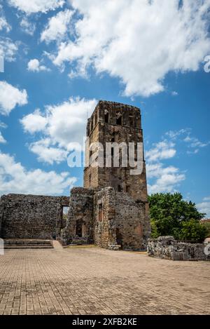 La vecchia cattedrale di Panama, Panama Viejo o Old Panama, è la parte rimanente dell'originale città di Panama, che fu distrutta nel 1671 dal corsaro gallese Foto Stock