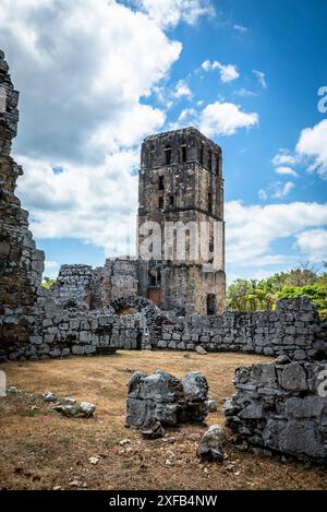 La vecchia cattedrale di Panama, Panama Viejo o Old Panama, è la parte rimanente dell'originale città di Panama, che fu distrutta nel 1671 dal corsaro gallese Foto Stock