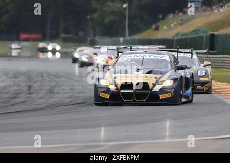 Augusto Farfus (BRA) / Dan Harper (GBR) / Max Hesse (DEU), #998, BMW M4 GT3, Team: ROWE Racing (DEU), Motorsport, Crowdstrike 24H di Spa, Belgien, Spa-Francorchamps, 29.06.2024 foto: Eibner-Pressefoto/Juergen Augst Foto Stock