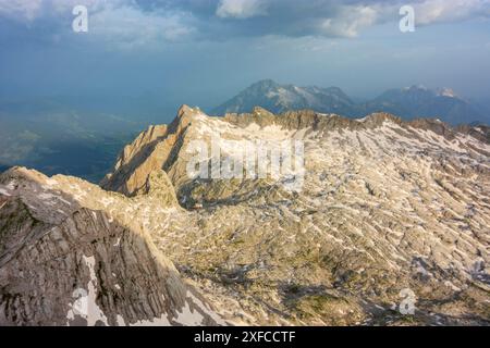 summit Breithorn, rifugio Riemannhaus nella catena montuosa Steinernes Meer Steinernes Meer Pinzgau Salisburgo Austria Foto Stock