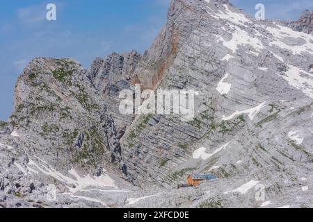 summit Breithorn, rifugio Riemannhaus nella catena montuosa Steinernes Meer Steinernes Meer Pinzgau Salisburgo Austria Foto Stock