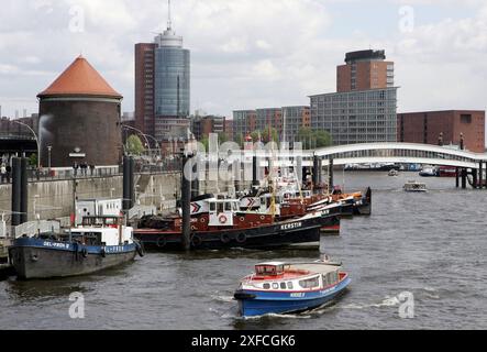 Amburgo, Hafen, aufgenommen 19 anni. Mai 2005. *** Amburgo, porto, preso il 19 maggio 2005 Foto Stock