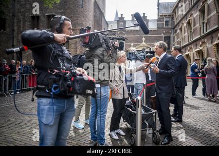 L'AIA - Barry Madlener, ministro delle infrastrutture e della gestione delle risorse idriche, arriva per il primo Consiglio dei ministri con il nuovo gabinetto. ANP LINA SELG netherlands Out - belgio Out Foto Stock