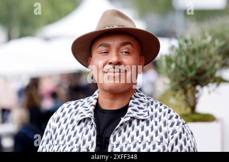 Sänger Lou Bega bei der CHIO Media Night 2024 der CHIO 2024. Aquisgrana, 02.07.2024 NRW Deutschland *** Singer Lou Bega alla CHIO Media Night 2024 del CHIO 2024 Aquisgrana, 02 07 2024 NRW Germania Copyright: XChristophxHardtx Foto Stock