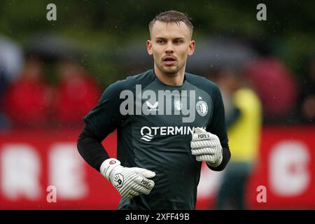 ROTTERDAM - portiere del Feyenoord Timon Wellenreuther durante il primo allenamento pubblico del Feyenoord della stagione 2024-25 allo Sportcomplex 1908 il 3 luglio 2024 a Rotterdam, Paesi Bassi. ANP BART STOUTJESDIJK Foto Stock