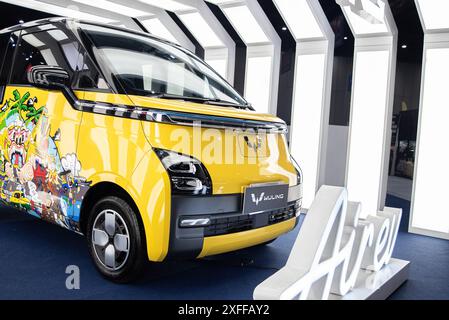 Bangkok, Thailandia. 3 luglio 2024. Un'auto elettrica Wuling Air vista durante il Thailand Fast Auto Show 2024 al Bangkok International Trade and Exhibition Center (BITEC). Credito: SOPA Images Limited/Alamy Live News Foto Stock