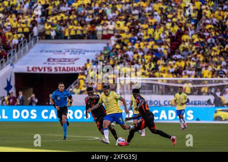 Saint Clara, Stati Uniti. 3 luglio 2024. Bruno Guimaraes del Brasile durante la partita tra Brasile e Colombia nella fase a gironi della Copa America CONMEBOL all'Estadio Levis di Santa Clara, CALIFORNIA, Stati Uniti (Richard Callis/SPP) crediti: SPP Sport Press Photo. /Alamy Live News Foto Stock