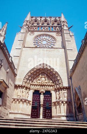 Facciata Sarmental. Cattedrale gotica, Burgos, Castilla Leon, Spagna. Foto Stock