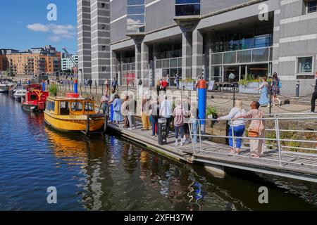 Leeds Dock Water taxi Stop, Leeds, West Yorkshire, Regno Unito. Foto Stock
