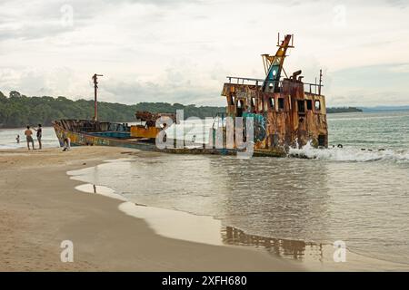 Naufragio di Yicel sulla spiaggia di Manzanillo Foto Stock