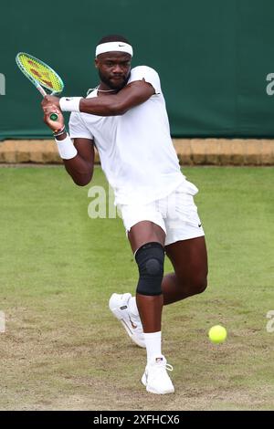 3 luglio 2024; All England Lawn Tennis and Croquet Club, Londra, Inghilterra; Wimbledon Tennis Tournament, 3° giorno; Frances Tiafoe (USA) durante il suo secondo turno contro Borna Coric (CRO) Foto Stock