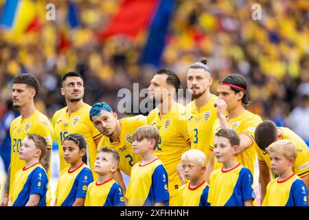 Monaco, Germania. 2 luglio 2024. I giocatori della Romania si schierano per il turno di UEFA Euro 2024 di 16 partite tra Romania e Paesi Bassi all'Allianz Arena di Monaco. Foto Stock