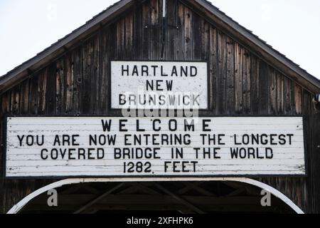 Benvenuto sul ponte coperto più lungo del mondo a Hartland, New Brunswick, Canada Foto Stock