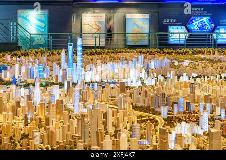 Shanghai, Cina - 3 ottobre 2017: Vista dall'alto di parte del modello in scala della città, tra cui il nuovo distretto di Pudong (Lujiazui) e il Bund (Waitan). Foto Stock