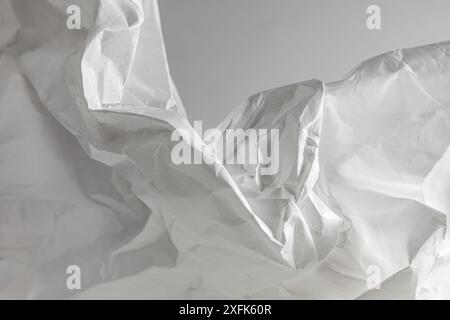 Imita la forma delle montagne con i materiali DuPont, Tyvek. Foto Stock