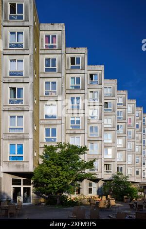 Plejecenter Sølund, casa di riposo, progettata da Stadsarkitektens Direktorat, costruita tra il 1976 e il 1981, blocco rimanente (2024); Copenaghen, Danimarca Foto Stock