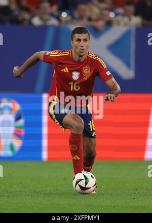 Gelsenkirchen, Germania, 20 giugno 2024. Rodri di Spagna durante la partita dei Campionati europei UEFA all'Arena Aufschalke di Gelsenkirchen. Il credito immagine dovrebbe essere: Jonathan Moscrop / Sportimage Foto Stock