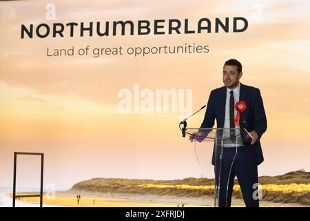 Blyth, Regno Unito - il risultato delle elezioni di Hexham dichiara Joe Morris come deputato laburista - il primo deputato laburista nel collegio elettorale per 100 anni. Credito fotografico Jill o'Donnell/Alamy Live News Credit: Jill ODonnell/Alamy Live News Foto Stock