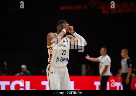 Valencia, Spagna. 4 luglio 2024. Bruno Fernando, squadra angolana, visto in azione durante la partita tra Angola e Libano a Pabellon Fuente de San Luis. Punteggio finale; Angola 70 : 74 Libano. Credito: SOPA Images Limited/Alamy Live News Foto Stock