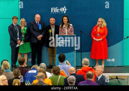 Glenrothes, Scozia. 5 luglio 2024. Elezioni nel Regno Unito: Ha rieletto Wendy Chamberlain parlando dopo aver ottenuto il suo seggio nel collegio elettorale di North East Fife. Crediti: Tim Gray/Alamy Live News Foto Stock