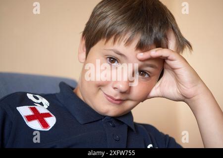 9 anno vecchio ragazzo Foto Stock