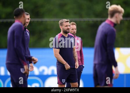 L'inglese Luke Shaw a una sessione di allenamento presso lo Spa & Golf Resort Weimarer Land durante il Campionato europeo di calcio 2024 a Blankenhain, Germania. Data foto: Venerdì 5 luglio 2024. Foto Stock