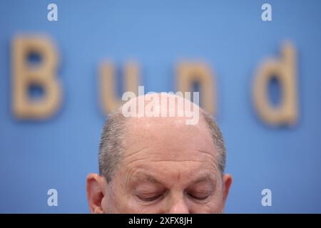 OLAF Scholz, Bundeskanzler, SPD, PK zu - Bundeshaushalt 2025, DEU, Berlino, 05.07.2024 *** Olaf Scholz, Cancelliere federale, SPD, conferenza stampa sul bilancio federale 2025, DEU, Berlino, 05 07 2024 Foto Stock