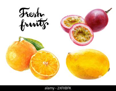 Frutta fresca colorata come mango, arancia e frutto della passione offrono una scelta vivace e nutriente Foto Stock
