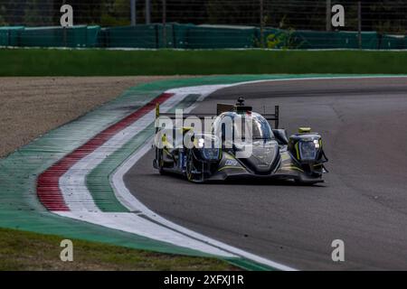 09 RIED Jonas (ger), CAPIETTO Macéo (fra), CAIROLI Matteo (ita), Iron Lynx - Proton, Oreca 07 - Gibson, azione durante la 4 ore di Imola 2024, 3° round della European le Mans Series 2024 sull'autodromo Internazionale Enzo e Dino Ferrari dal 5 al 7 luglio, 2024 a Imola, Italia - foto Marc de Mattia / DPPI Foto Stock