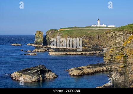 Faro di Noss Head vicino a Wick a Caithness, Highland, Scozia, Regno Unito, maggio 2017 Foto Stock