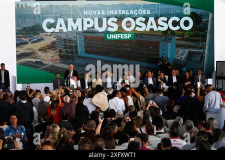 Osasco, Brasile. 5 luglio 2024. Il Presidente della Repubblica, Luiz Inácio Lula da Silva, partecipa questo venerdì (05) alla cerimonia di inaugurazione del nuovo edificio accademico e amministrativo della Scuola Paulista di politica, economia e affari (EPPEN), presso il Campus Osasco dell'Università federale di São Paolo (Unifesp), a Osasco nella grande São Paolo. Crediti: Aloisio Mauricio/FotoArena/Alamy Live News Foto Stock