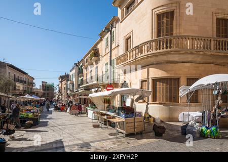 Mercato settimanale a Santanyi, Maiorca, Isole Baleari, Spagna, Europa Foto Stock