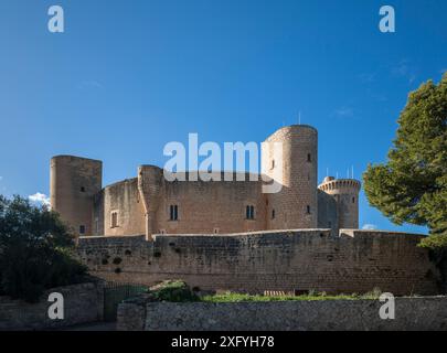 Fortezza circolare Castell de Bellver, Palma, Maiorca, Isole Baleari, Spagna, Europa Foto Stock