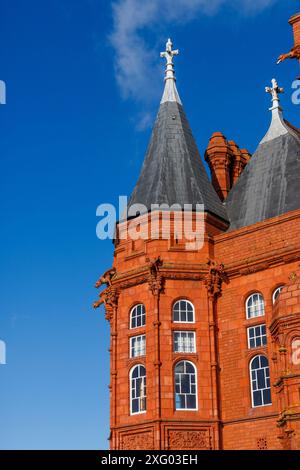 The Pierhead Building, Cardiff Bay, Galles, Regno Unito Foto Stock
