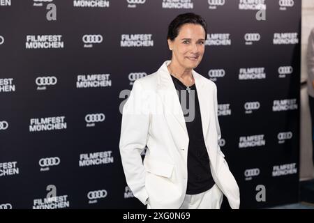 Monaco, Germania. 5 luglio 2024. Desiree Nosbusch alla prima di POISON - EINE LIEBESGESCHICHTE durante il Festival del cinema di Monaco il 5 luglio 2024 a Monaco, Germania. (Foto di Alexander Pohl/Sipa USA) credito: SIPA USA/Alamy Live News Foto Stock