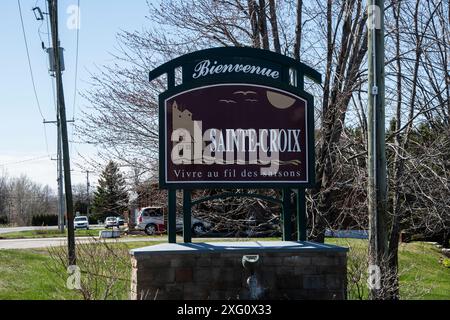 Benvenuto al cartello Sainte-Croix sulla QC 132 a Quebec, Canada Foto Stock