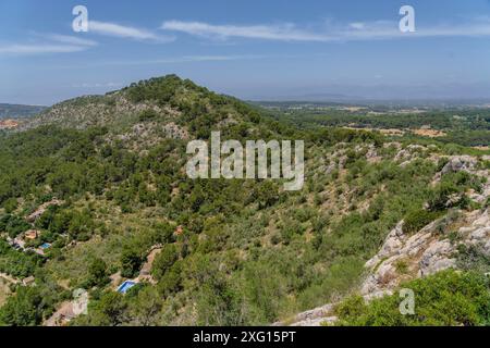 Fine settimana case ai piedi della Sierra de Galdent, Llucmajor, Maiorca, Isole Baleari, Spagna Foto Stock