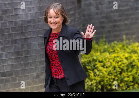 Downing Street, Londra, Regno Unito. 5 luglio 2024. Jo Stevens, Segretario di Stato per il Galles, arriva a Downing Street come il primo ministro britannico Keir Starmer prende le nomine per il suo gabinetto laburista. Crediti: Amanda Rose/Alamy Live News Foto Stock