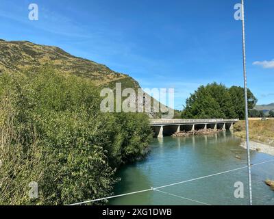 Foto del fiume Mataura situato nelle Eyre Mountains a sud del lago Wakatipu nella regione Southland dell'Isola meridionale della nuova Zelanda. Foto Stock