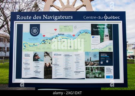 Benvenuto sul percorso dei navigatori lungo il cartello del fiume San Lorenzo sulla QC 132 a Saint-Francois-du-Lac, Quebec, Canada Foto Stock